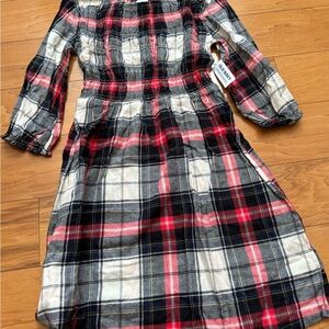 Old Navy Plaid Dress in Red, Black, and White